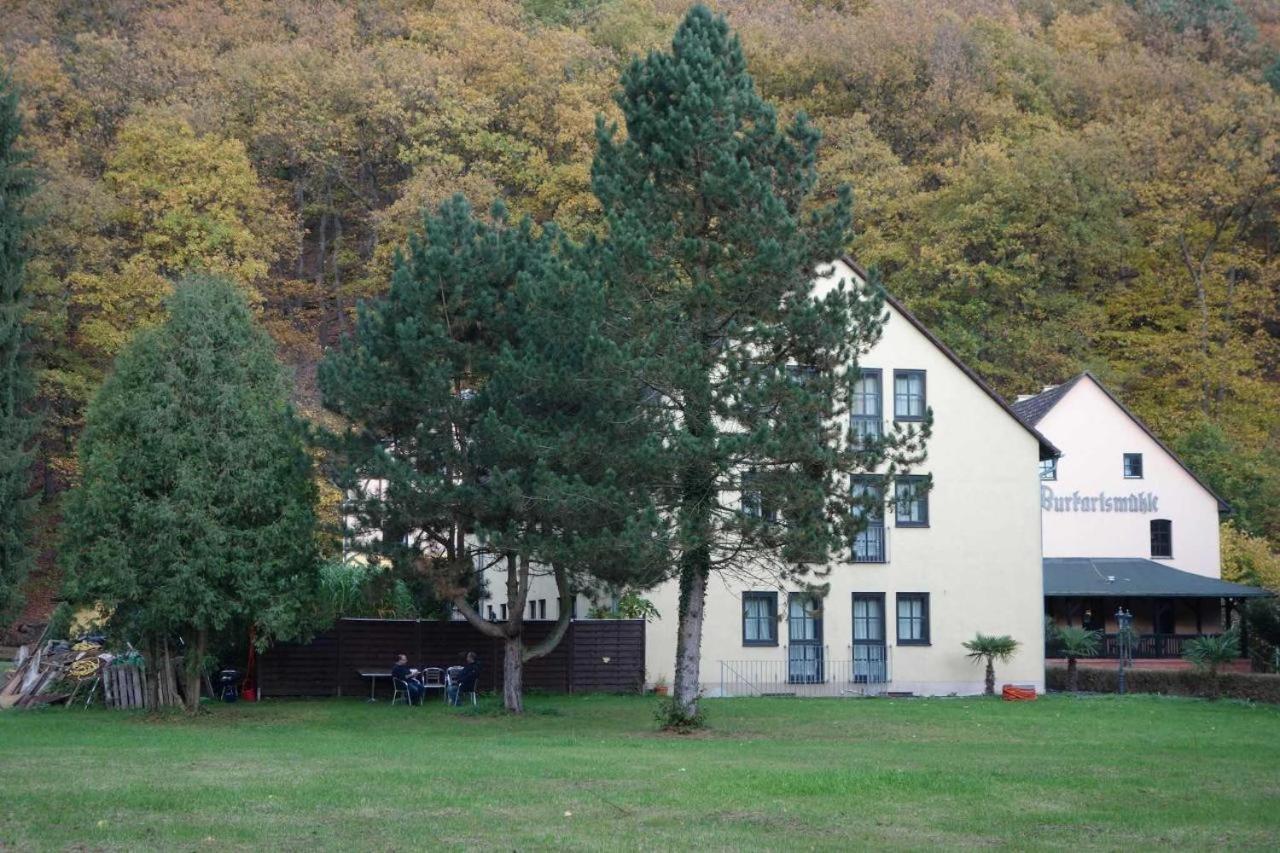 Landhotel Burkartsmuehle 호프하임암타우누스 외부 사진